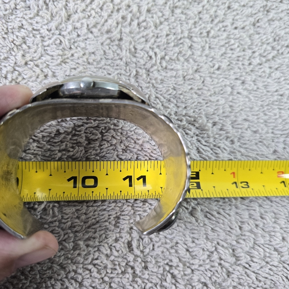 Vintage Native American Sterling Silver Cuff Bracelet With A Bolivia Watch - Picture 9 of 12